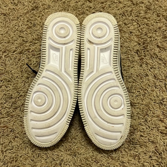 Black Nike Sage Low Air Forces - Picture 4 of 4